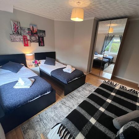 Croydon Apartment With Parking Londen Buitenkant foto