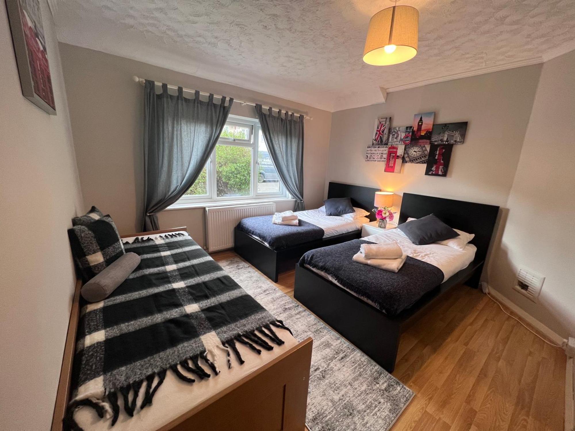 Croydon Apartment With Parking Londen Buitenkant foto