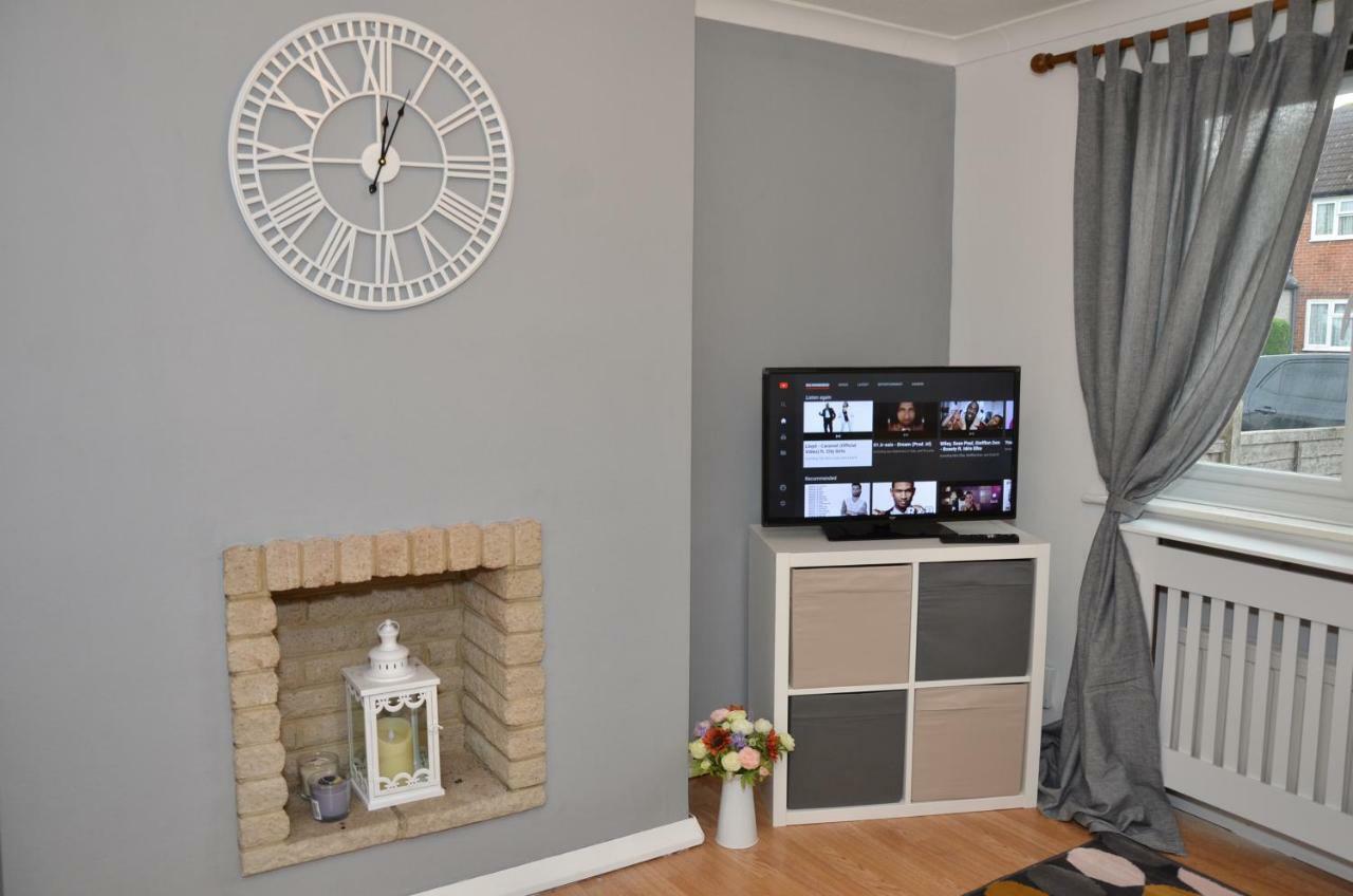 Croydon Apartment With Parking Londen Buitenkant foto